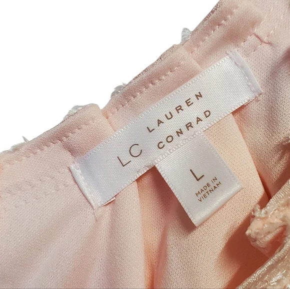 LC Lauren ConradWomen's Pink Textured Blouse SizeL - Picture 2 of 8